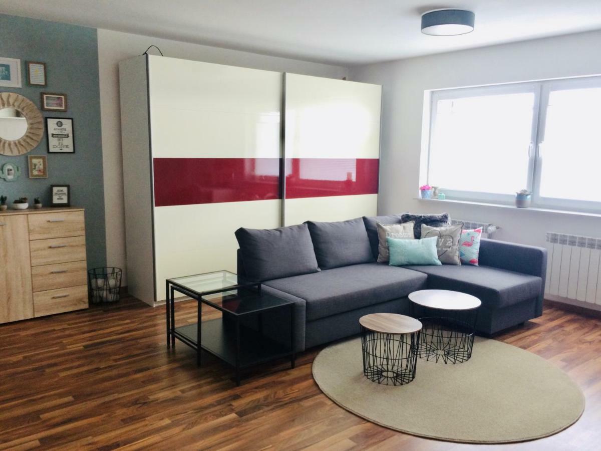 Neu! Top Apartment! 7Km Saarbruecken! Terrasse, Garten! Sulzbach  Dış mekan fotoğraf