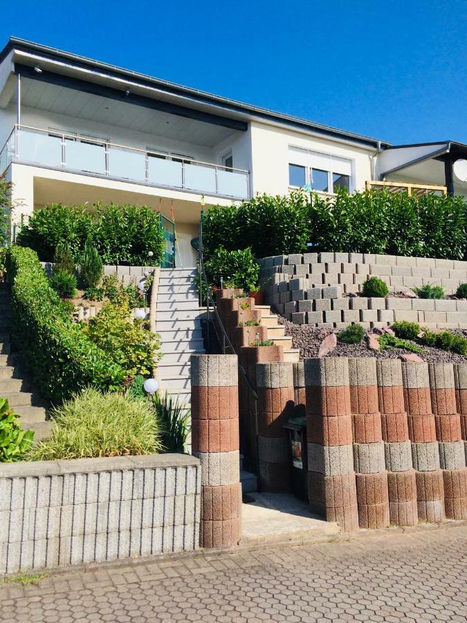 Neu! Top Apartment! 7Km Saarbruecken! Terrasse, Garten! Sulzbach  Dış mekan fotoğraf